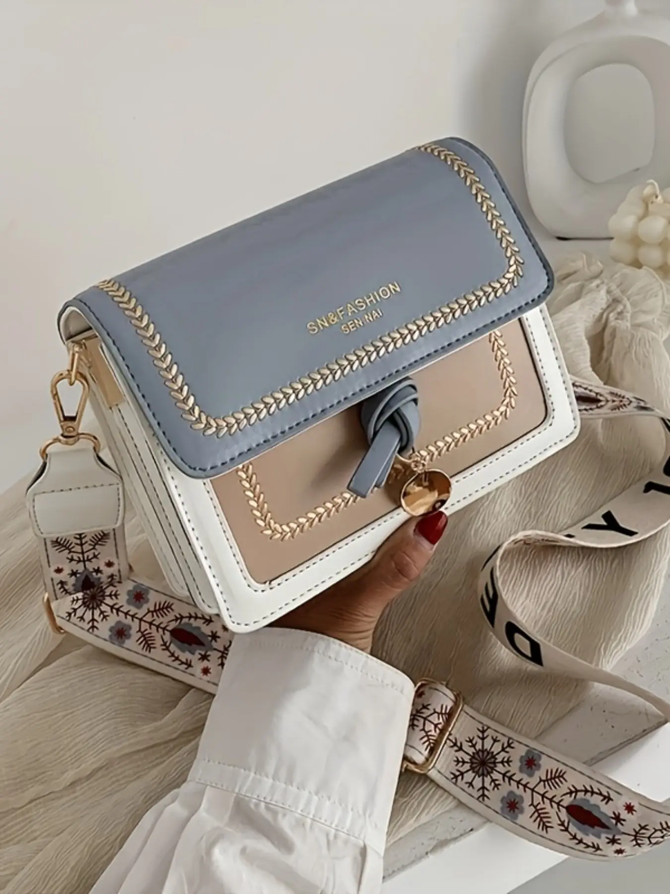 Women's Crossbody Bag, Adjustable Wide Shoulder Strap, Butterfly Knot Decor, Travel Handbag, Multiple Colors Available, Elegant Geometric Pattern, Crossbody Purse, Fashionable Daily Crossbody, Versatile Shoulder Bags