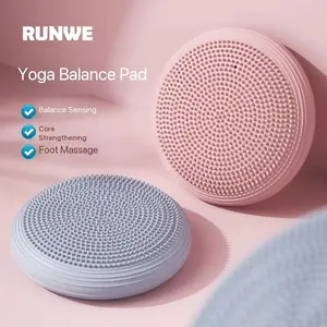 Inflatable Balance Pad with Air Pump, Home Fitness Swinging Mat, Portable Yoga Disc for Core Exercise, Stability Trainer for Posture Improvement, Balance Board, Portable Fitness Equipment, Balancing Board