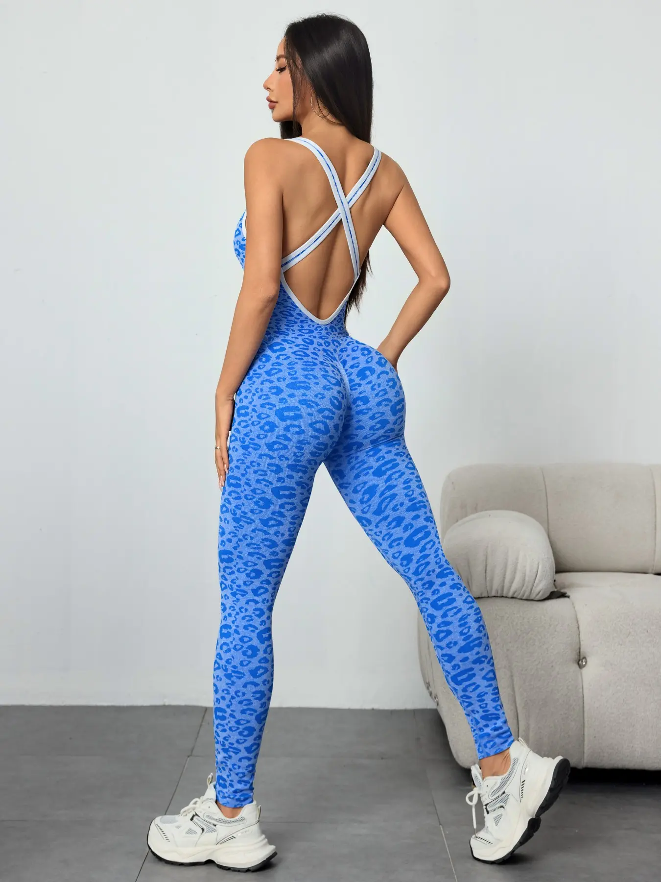 Seamless Knitted Leopard Print Women's Fitness Bodysuit, Backless Yoga for Casual Walking and Climbing, Ideal Women's Gym Apparel, Sporty Jumpsuit, Sportswear Jumpsuit, Workout Jumpsuit, Yoga Workout Jumpsuits