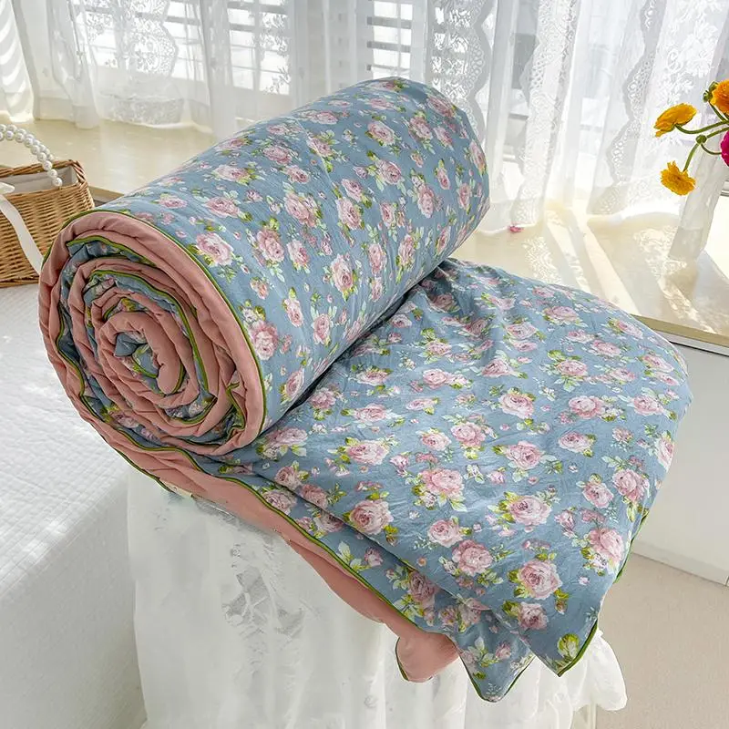Floral Print Summer Quilt, 1 Count Soft & Skin-friendly Air-conditioning Quilt, Thin Blanket for Home Bedroom Living Room Dormitory
