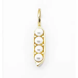 Pea Pod Charm - 4 Peas