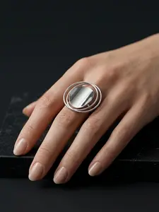 Orbit Oval Frame Ring