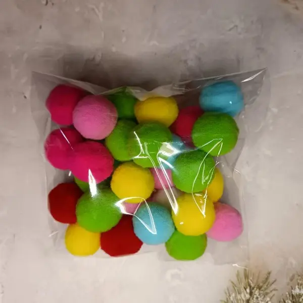 30 self-propelling balls, 3 cm each, individually packaged