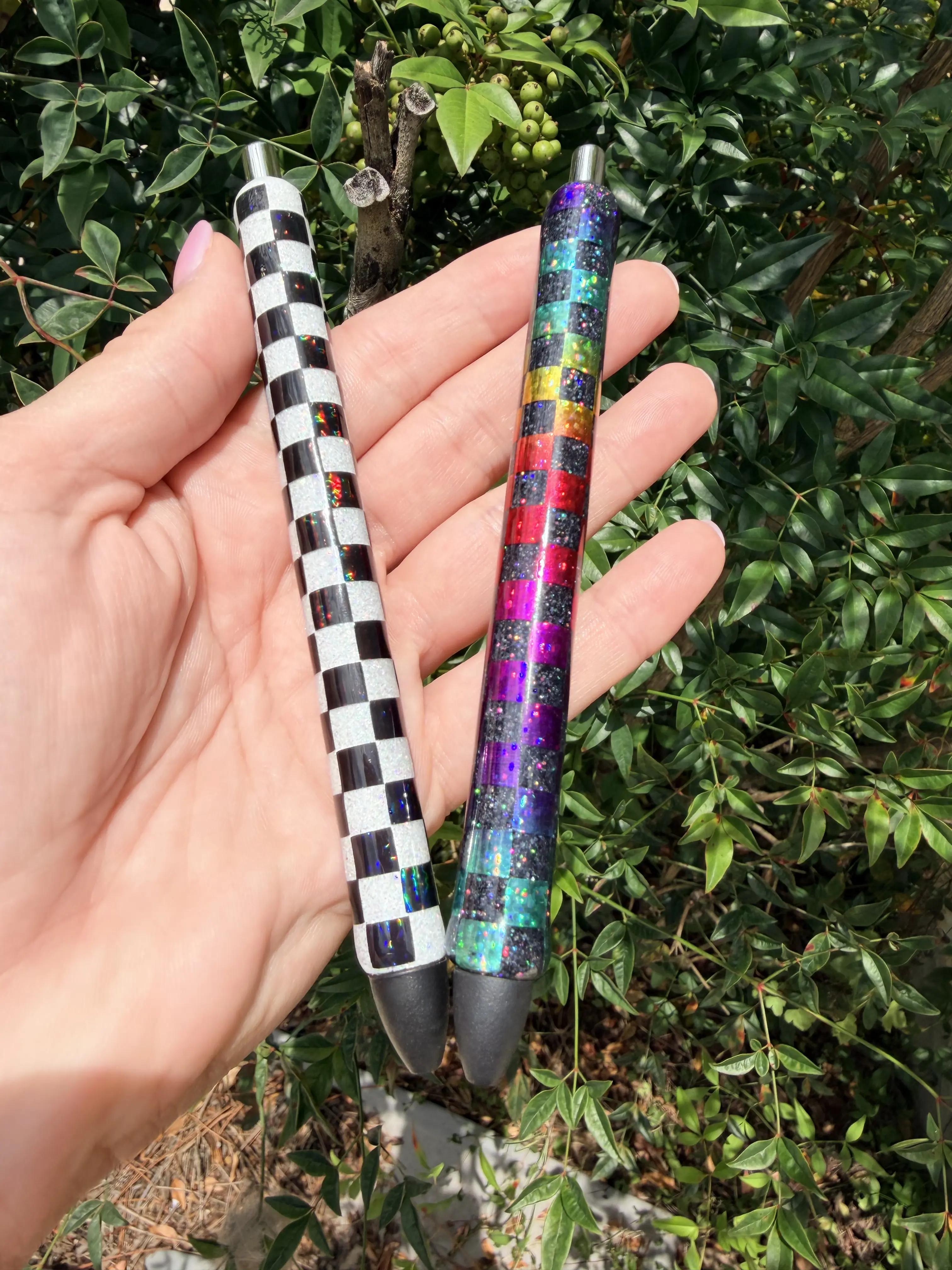 Inkjoy Checkered Refillable UV Resin Pen Set - Rainbow and Black and White