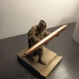 High-Quality Desktop Ornament Knight Pen Holder, Premium Boys' Gift, Creative Collectible Decoration, Model Xinghao