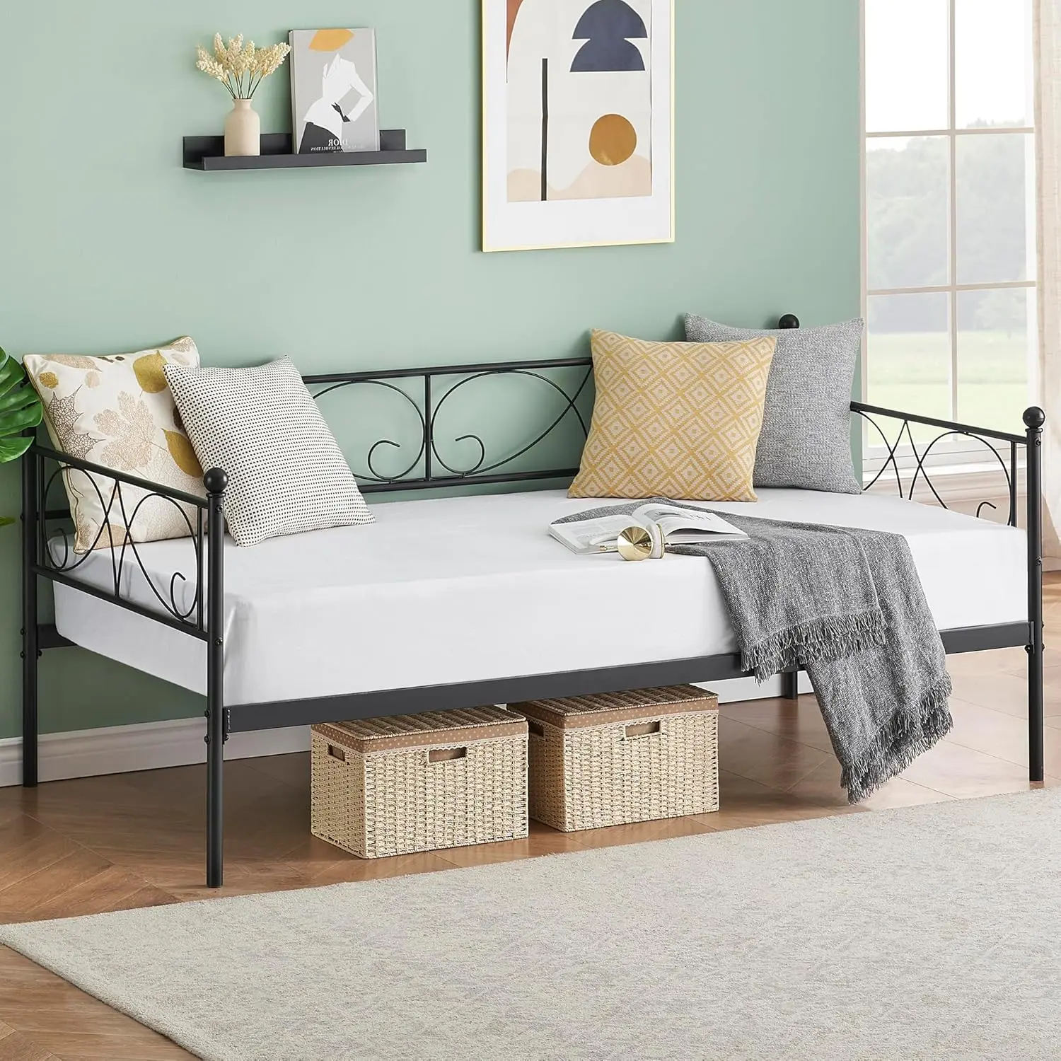Twin Daybed Frame with Stylish Headboard, Metal Sofa Single Bed Frame with Metal Slat Support, No Box Spring Needed, Multifunctional Platform Bed for Bedroom Living Room Guest Room, Black Iron Bed
