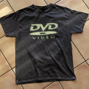 DVD Video nostalgic green logo, Vintage gaming T-Shirt, 2000s aesthetic, Retro good shirts tiedye mugshot shirt breezy shirt Cotton Menswear graphic