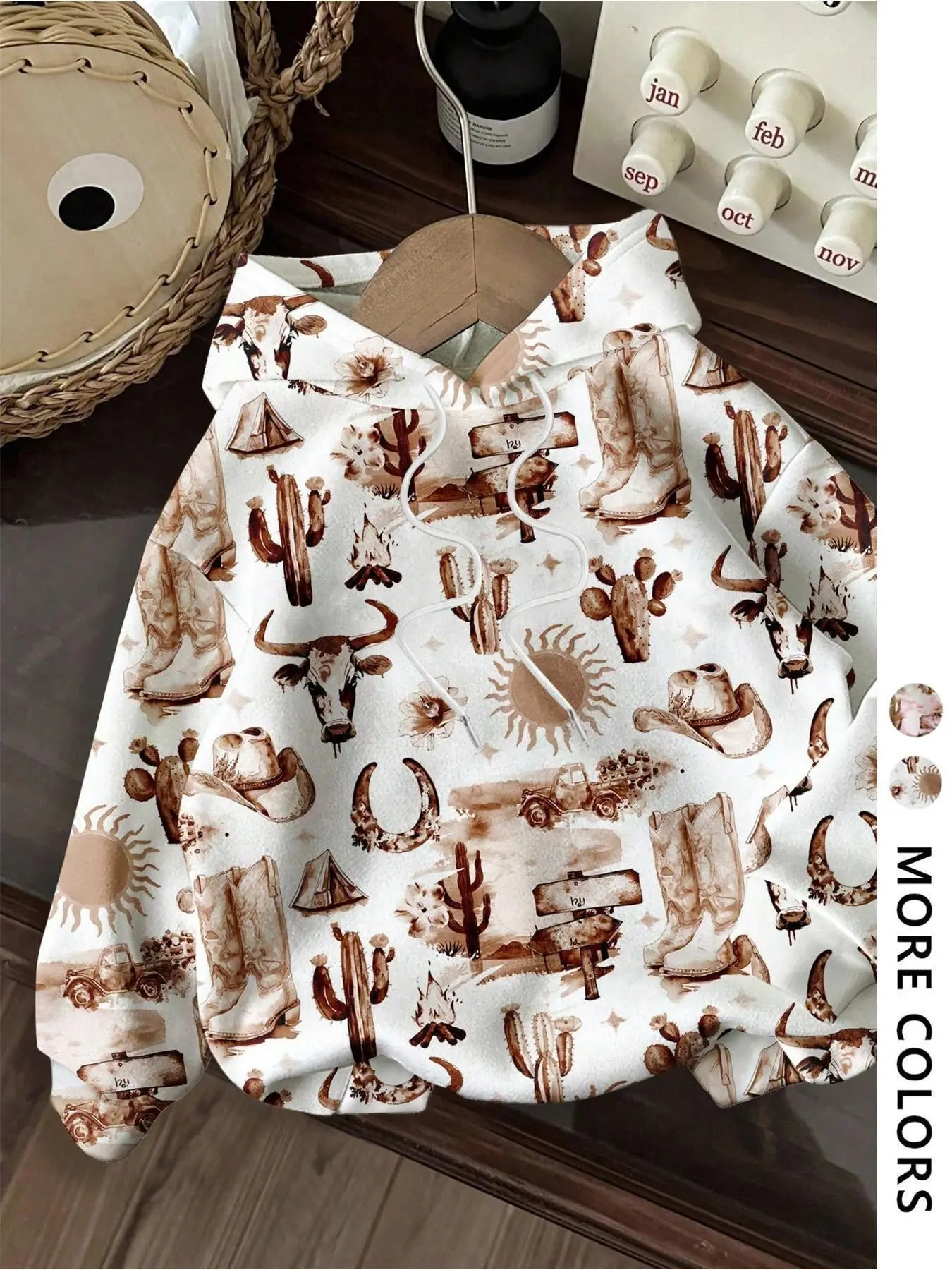 Bandit Top Vintage Western Cowboy Pattern, Back-To-School Printed Fitted Hoodie, Fashion Hoodies, Fall & Winter Streetwear, Graphic Sweatshirts, Casual Individuality Trendy Womenswear