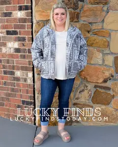 Cozy Bandana Print Curvy Jacket W233