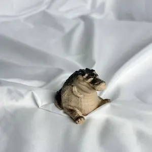 Classic Mini Crocodile Figurine, Resin Animal Sculptures, Cute Desktop Decoration Pet, Suitable for Garden, Tabletop, Lawn, Indoor Courtyard Decor, Creative Home Interior