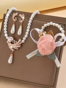 Pearl Necklace Earrings Set, Bridal Gown Accessories, Fashionable Novelty Three-Piece Set, Perfect Wedding Jewelry Gift