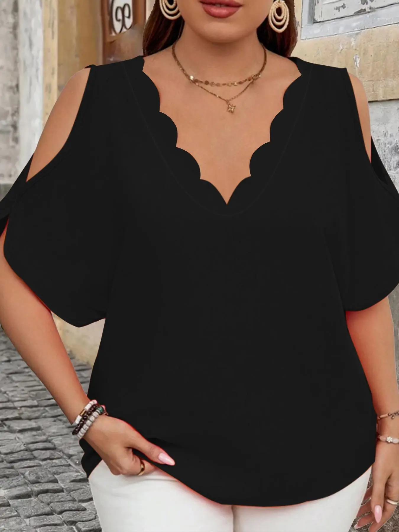 【Plus Size】 Solid Wave Print V Neck Tee, Elegant Fashion Casual Short Sleeve T-shirt for Daily Outdoor Wear, Women Plus Clothing for Summer, Top