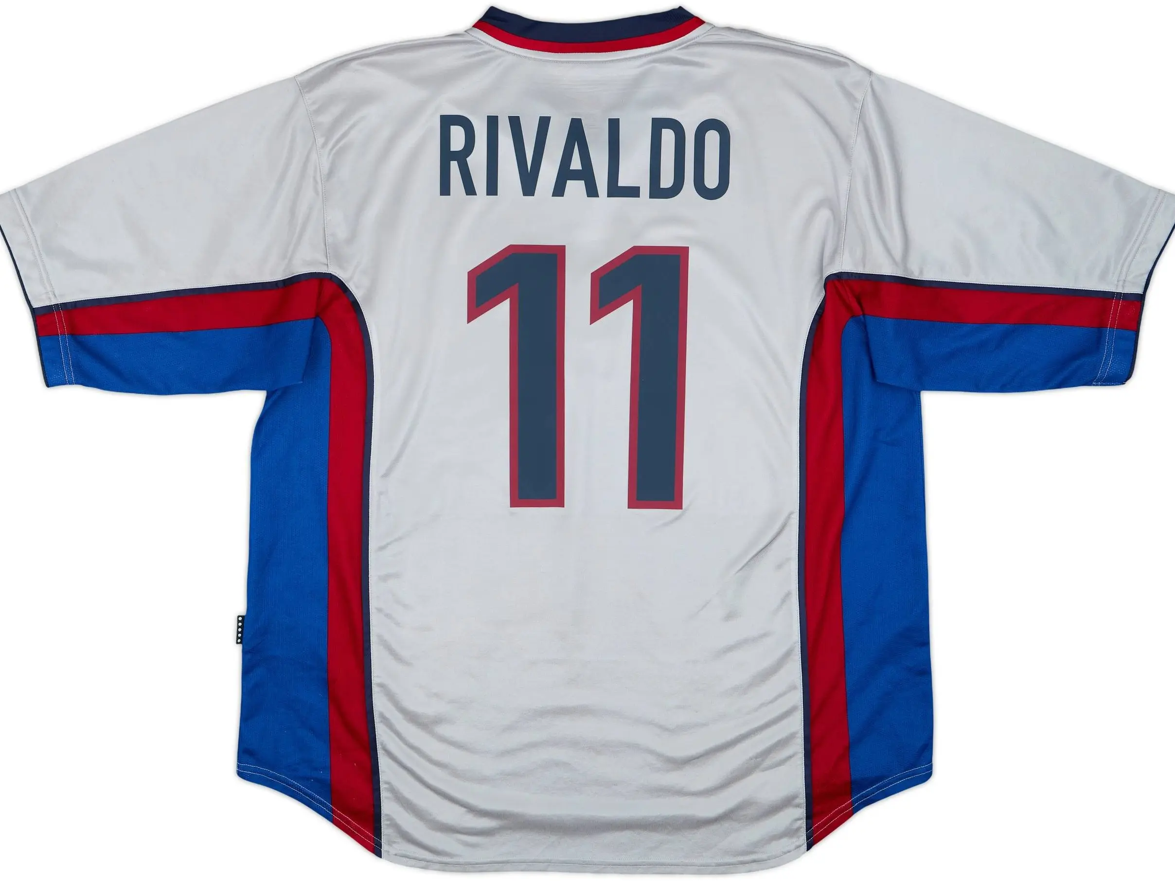 Retro 1999-01 Barc Away Shirt Rivaldo #11