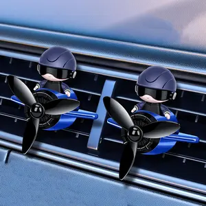 Car Air Outlet Clip, 1 Count Cute Pilot Design Automotive Air Outlet Perfume Diffuser, Car Interior Diffusers, Automotive Interior Decoration Accessories, Personalized Car Decorations