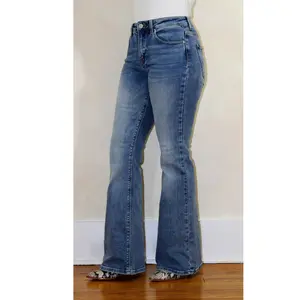 RISEN Mid-Rise Flare Jeans Elegant Womenswear