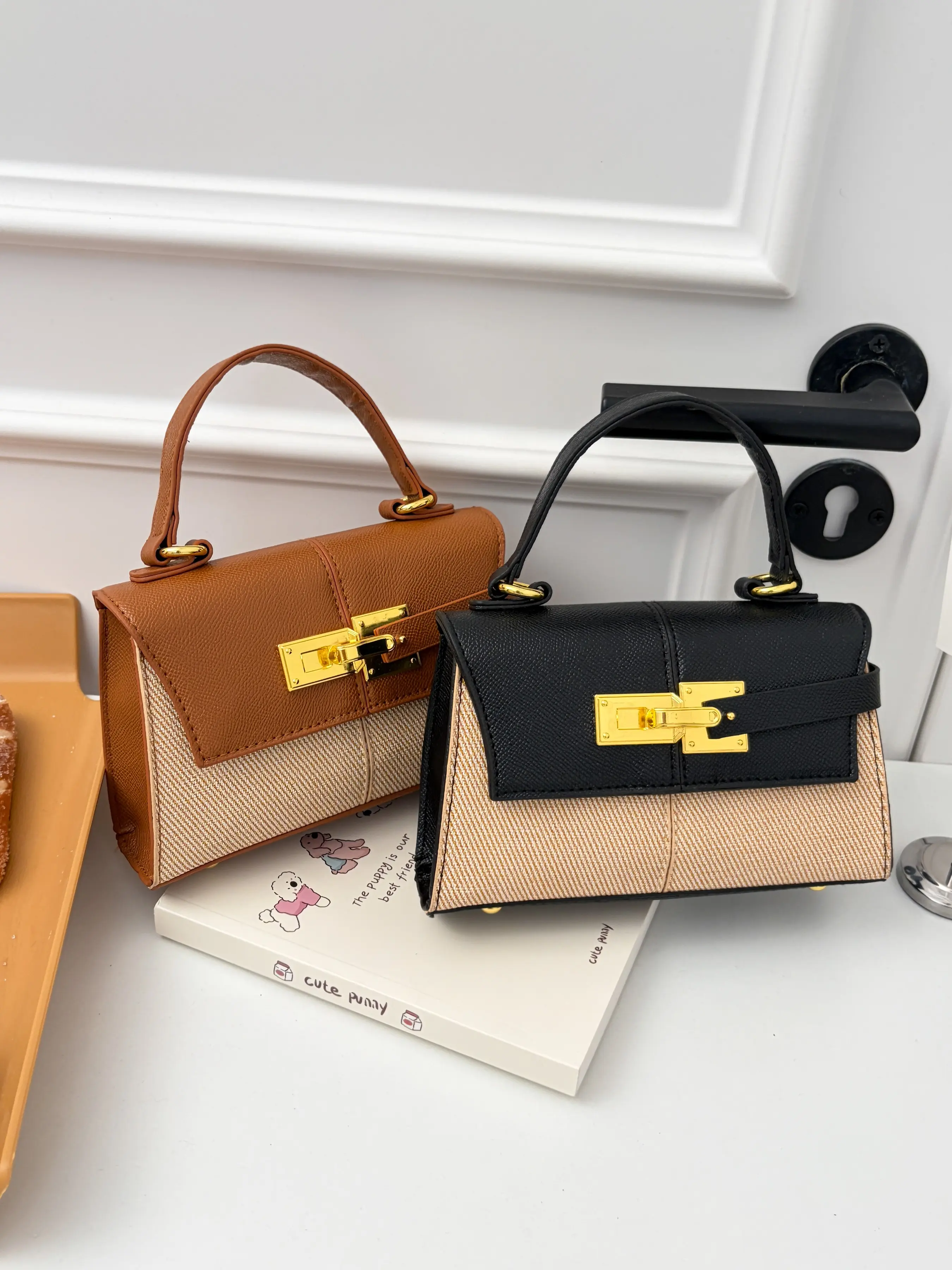 Ladies' handbag - PU Leather Handbag, small square bag, lightweight and simple design, daily elegance, elegant stylish purse, exquisite lock design, Stylish square bag, Fashionable handbag, elegant square handbags