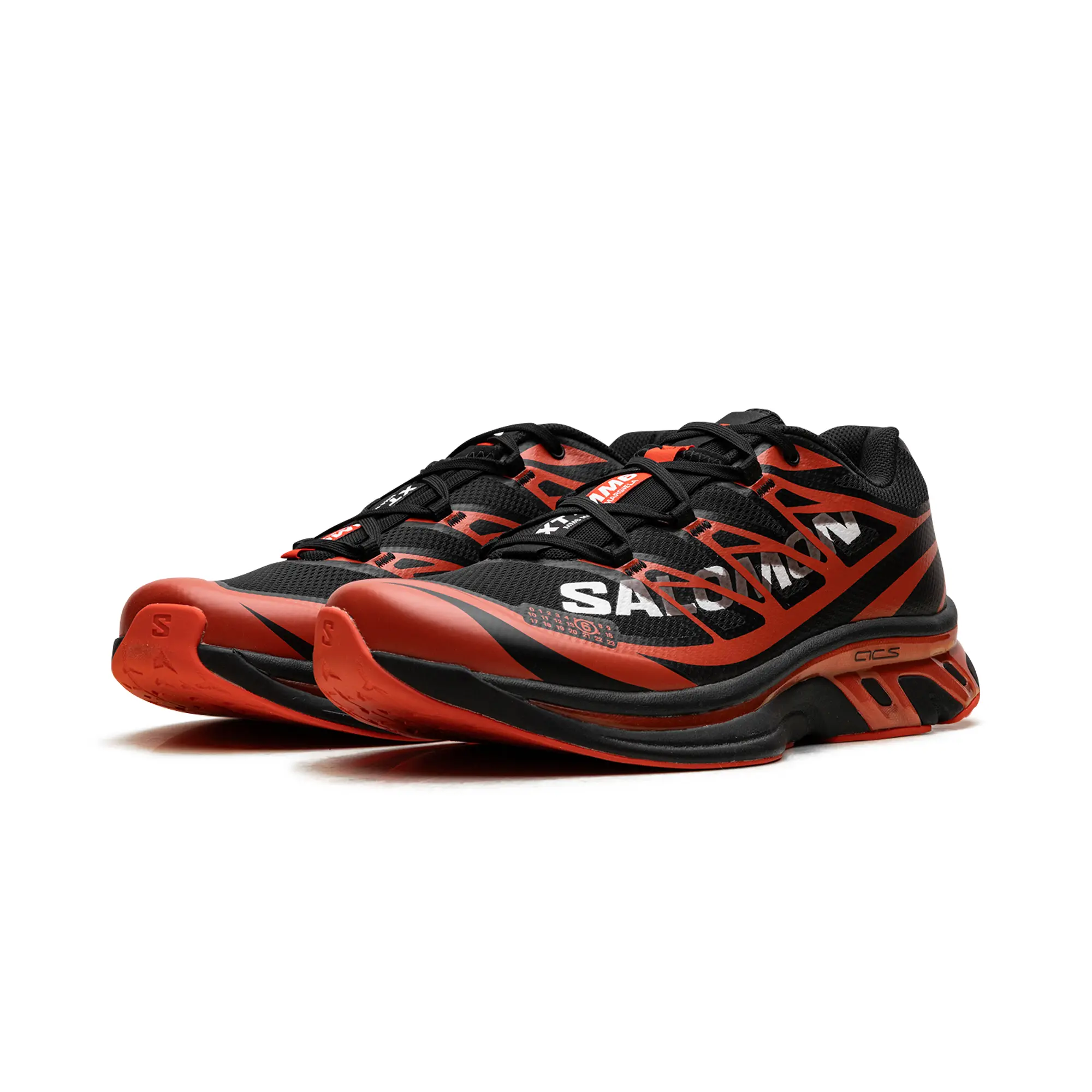 XT-MM-6 "MM6 Maison Margiela - Black Cherry Tomato" SH1WS0020 P6303 HB050