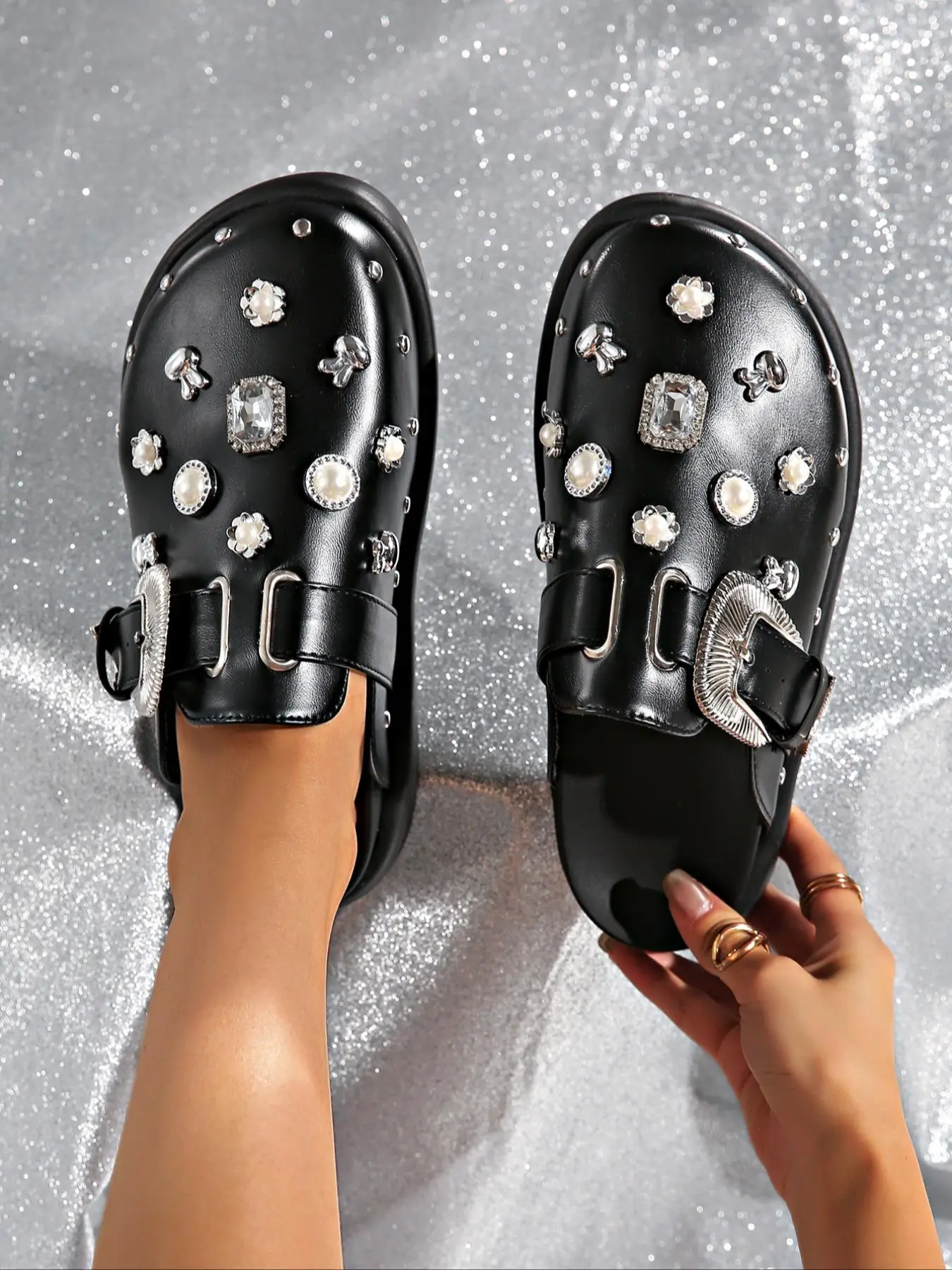 Women's Fashion Rhinestone & Faux Pearl Decorated Slides, Casual Comfortable Platform Sandals for Beach, All-match Rhinestone Accents Slide House Slip