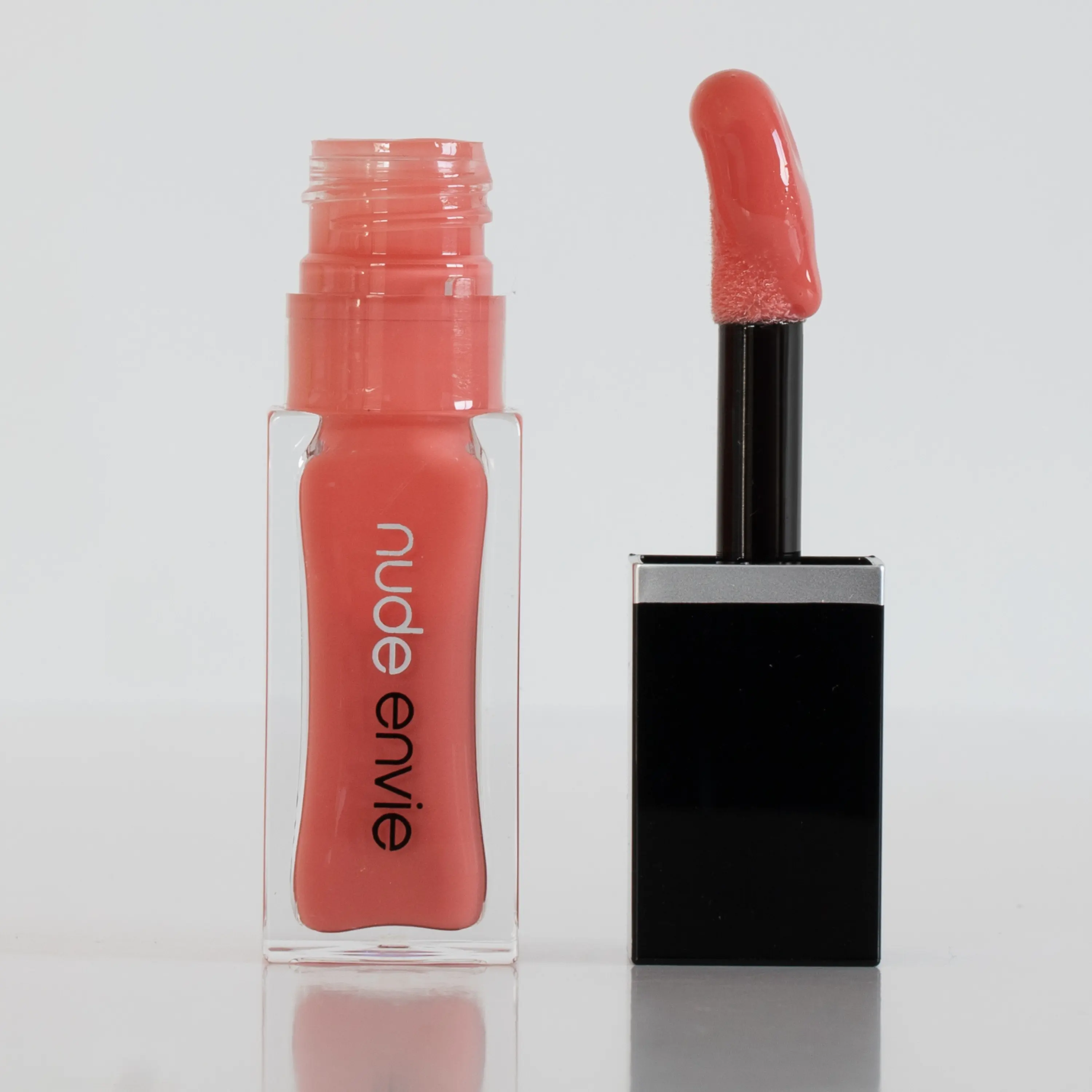 SMILE Lip Gloss, Extra Glossy in Peach Hydrating Shade