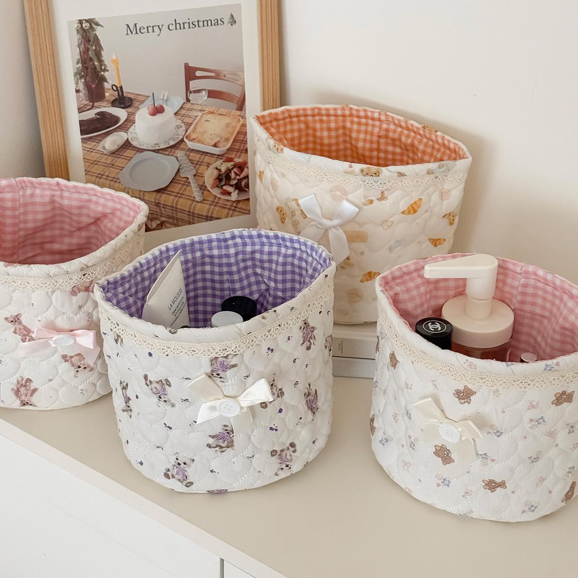 Cartoon Bear Round Quilted Storage Basket with Plaid Lining Fabric Storage Bin — Girly Desktop Organizer