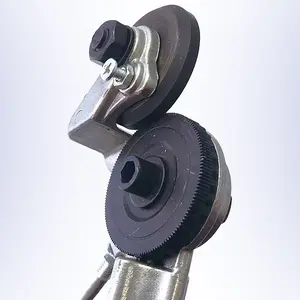 Electric metal sheet cutter