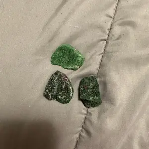 Ruby Zoisite tumbles