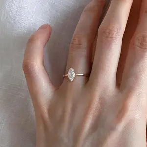 Medieval Feeling Old Flash Diamond Ring Plain Ring Ring Fashion Light Luxury Ring