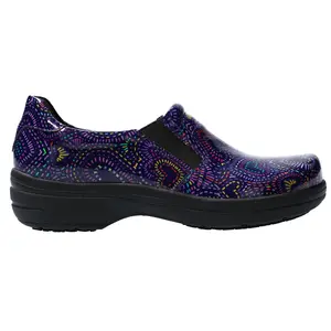 Easy Street Womens Bind Graphic Slip Resistant Soft Toe  Work/Duty - Purple