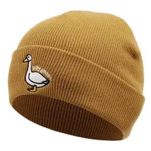 Funny Goose Knitted Beanie - Winter Warm Skull Cap for Men & Women - Silly Hip Hop Knit Hat for Cozy Style & Fun
