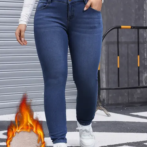 Women's Plus Size Fleece Lined Jeans, Slim Fit Elastic Comfortable Denim Jeans, New Trendy Casual Long Jeans for All Seasons, Elastic Fitted Jeans