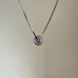 Retro Vinyl Record Necklace – Hip-Hop Inspired Mirror Polished Stainless Steel Chain with Adjustable Circular Pendant, Modern Minimalist Jewelry for Men & Women, Versatile Unisex Accessory