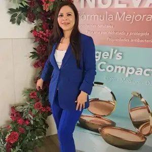 Elizabeth Al Natural