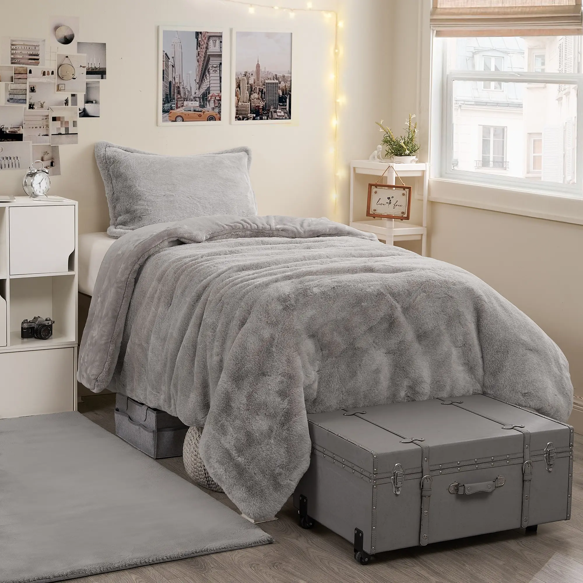 Roll Cakes Chunky Bunny - Coma Inducer Twin XL Comforter Set