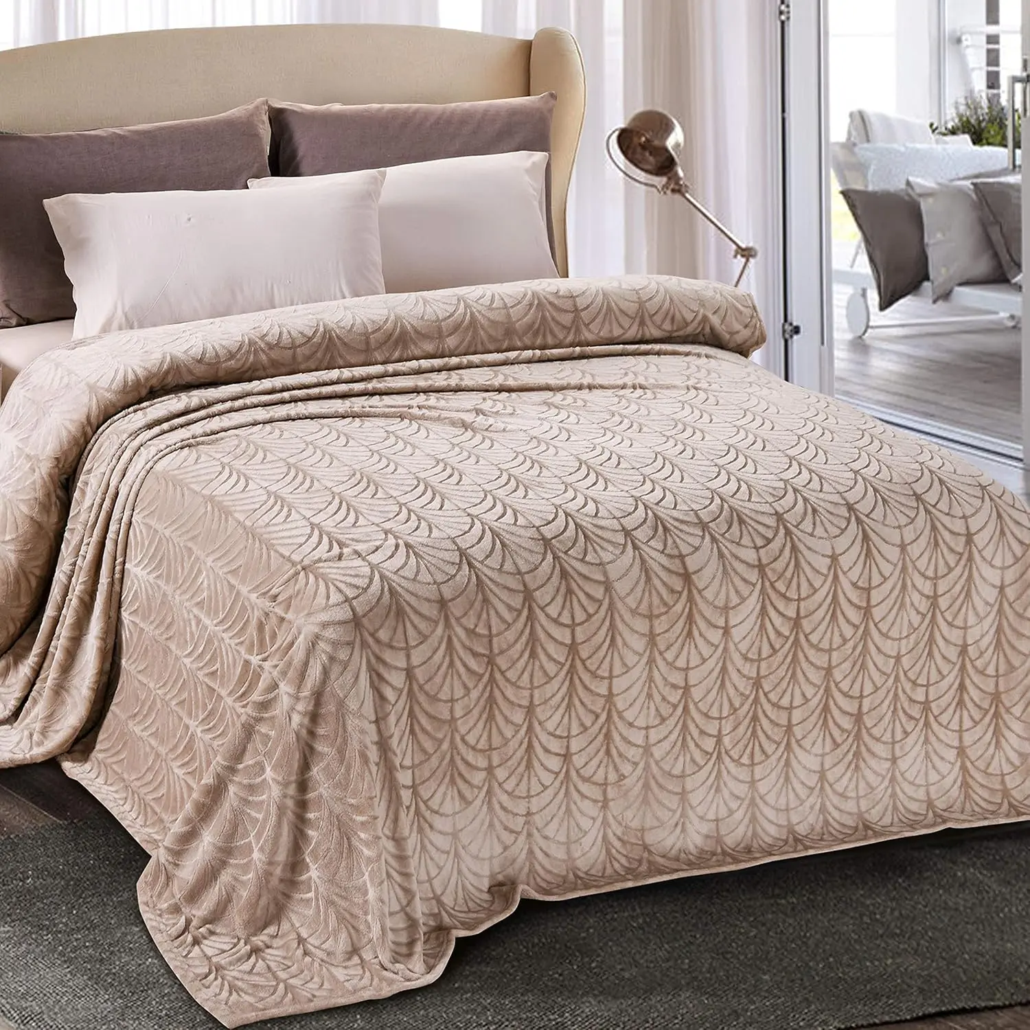 King Size Flannel Bedspread Coverlet - Brushed Pattern Tech, Fluffy Velvet, Modern Vintage Print, Antistatic Microfibre, Warm & Lightweight, Machine Washable, 90x104 in, Champagne, Queen