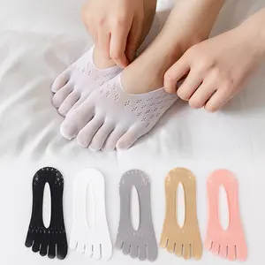 Five-fingered sock children's summer lightweight style ins fashion breathable sweat-absorbing shallow-mouth invisible socks for children, toe-separated women's socks for summer.