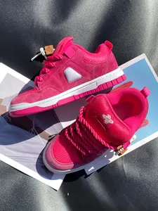New Low-Top Casual Skate Shoes, Rose Canvas Sneakers, Trendy American Style, Men's Sporty Footwear, All Season Wear, Trendy Fashion Sneaker