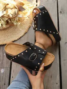 Women's Summer Fashion Thick Sole Sandals Bohemian Style Platform Slides 2026 New Arrival Strappy Metal Buckle Studs Decorated Height Incr Beach Shoes