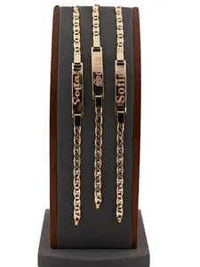 New personalized 7-inch gold-filled bracelet. Don't forget to include the name in a note or message.