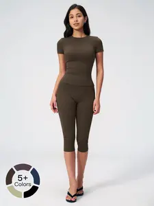 Trendy 2 Piece Casual Set, Short Sleeve Slim-Fit Tee, High Waist Capri Pants, Comfortable & Stylish for Daily Wear