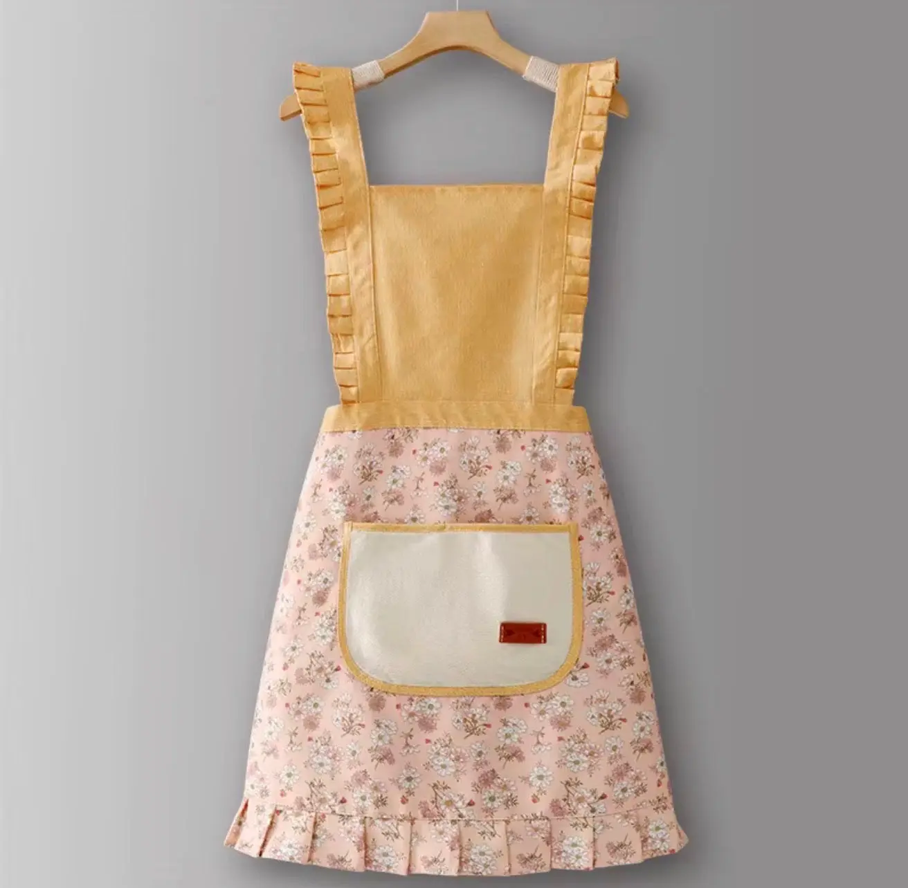 The Hostess Apron - Golden Marigold