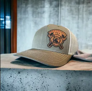 Leather Patch Trucker Hat – Adjustable Mesh Back Snapback Cap, Classic Casual Style, Durable Everyday Wear, Perfect for Business Branding & Outdoor Lifestyle