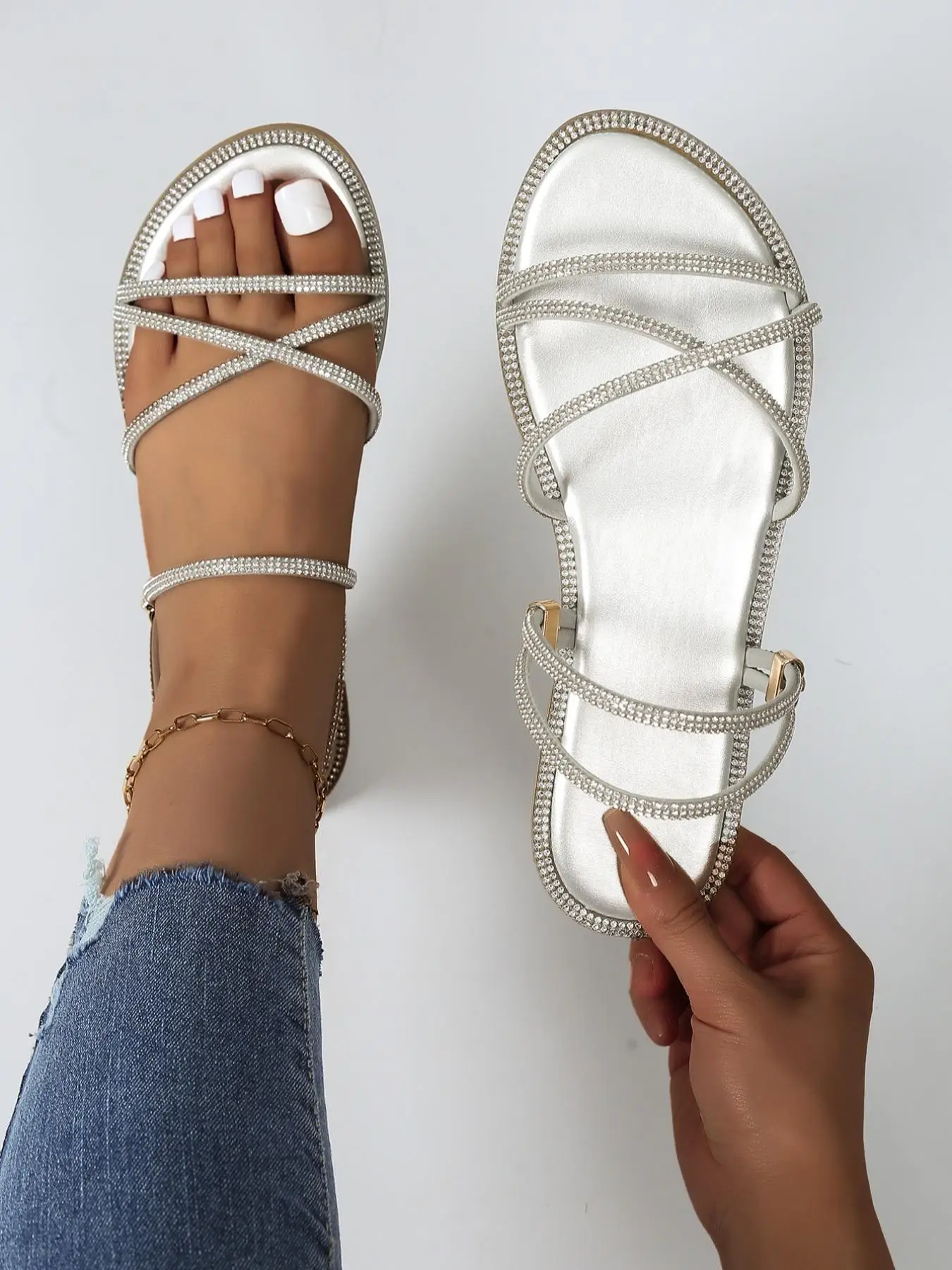 Women's 1 Pair Rhinestone Decorated Slip on Sandals, Fashionable Open Toe Sandals for Beach Vacation, Casual Versatile Shoes for All Seasons