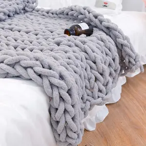 Chunky Knit Blanket Throw 40"x40", Hand Knitted Warm Chenille Throw Blanket, Home Decor Soft Thick Yarn  Knit Blanket, Soft Breathable Fleece Banket Christmas for Couch Bed Sofa   (Gray)