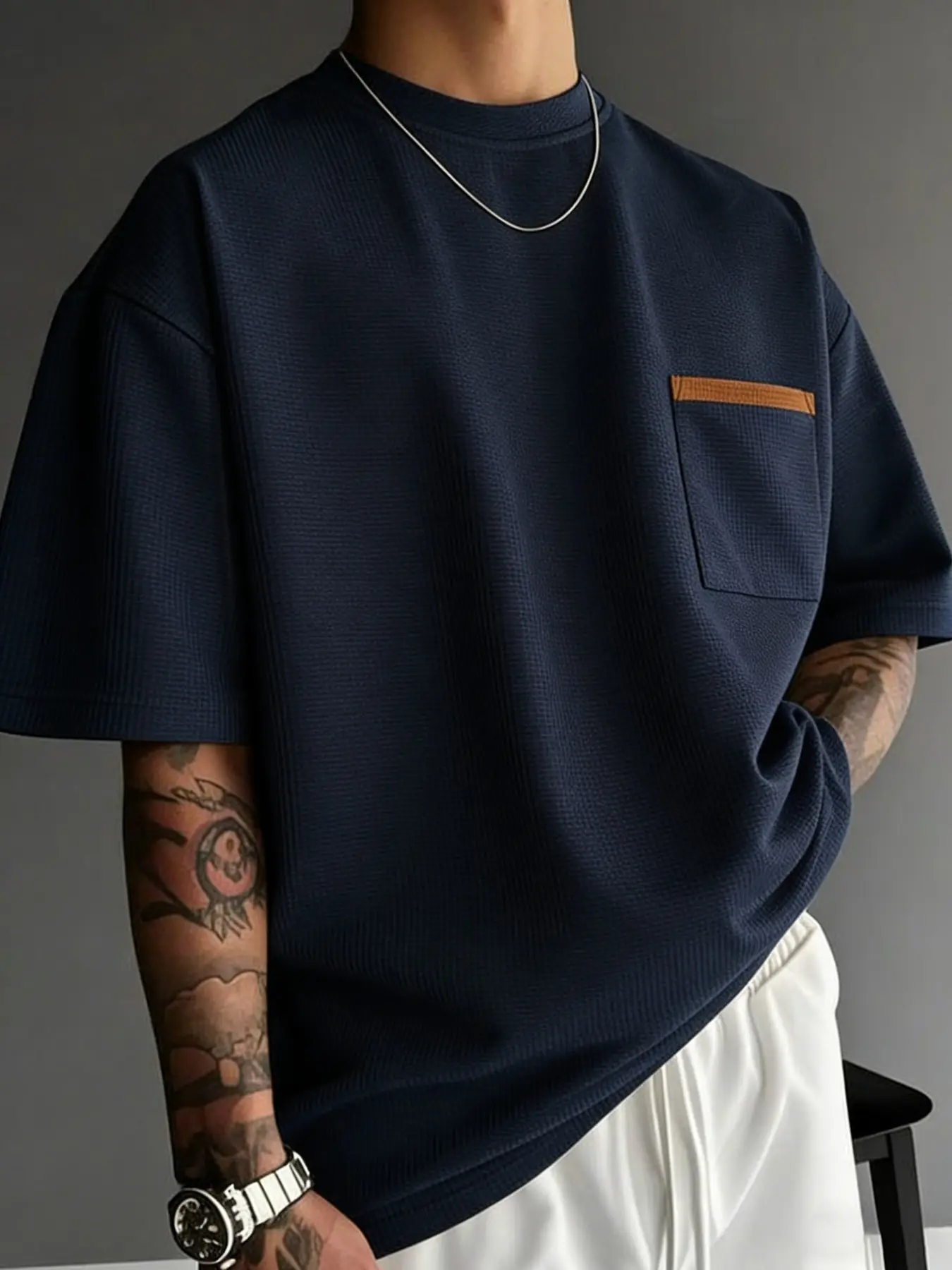 Men's Indigo Waffle Knit Classic T-Shirt, Colorblock Pocket Detail, Loose-Fit Casual Fashion Round Neck Top, Perfect for Daily & Commute Wear, Menswear, Streetwear