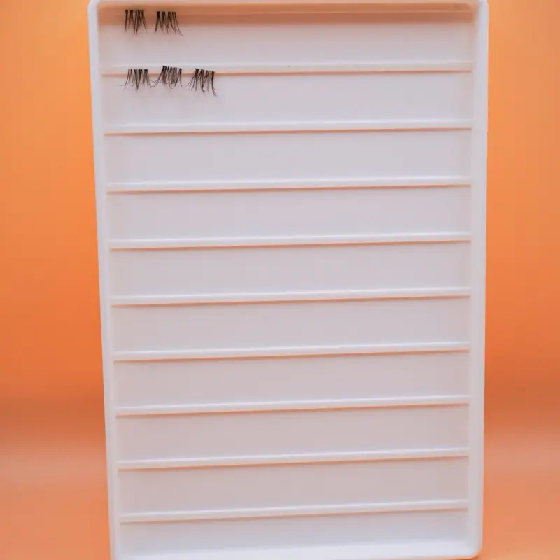 Cluster Lash Storage Container - 3D Printed Makeup Artist & Lash Tech Palette with Customizable Design