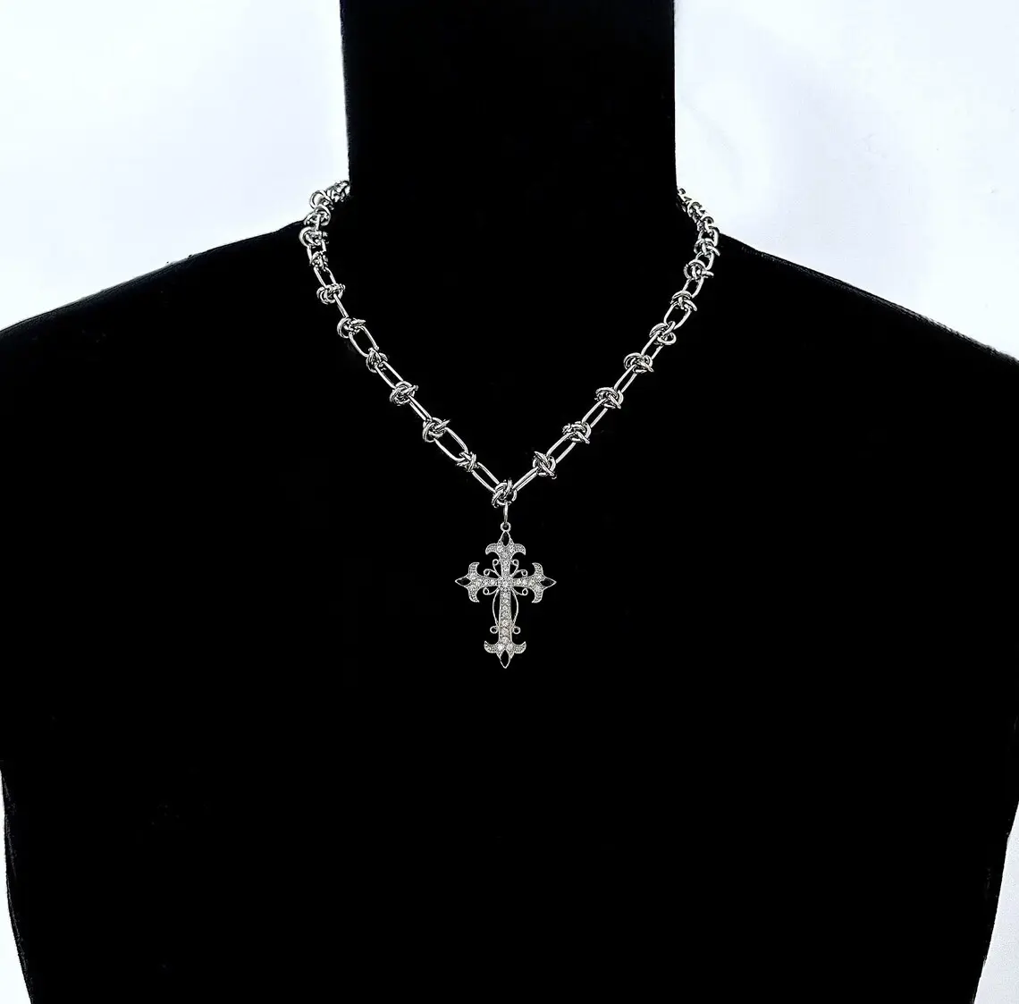 1PC Vintage Silver Rhinestone Cross Pendant Necklace, Gothic Punk Barbed Wire Chain Statement Choker for Women Men,  Streetwear Jewelry, Ideal Birthday Easter Gift