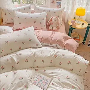 3pcs Bedspread Set, Style American Small Floral, 1 Duvet Cover + 2 Pillowcases, Breathable, All Seasons Use, Bedroom Decorative Bedding Set