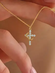 The rotatable crown cross zircon necklace can showcase the wearer's elegant temperament and also serve as a highlight for daily wear, enhancing the exquisite feeling of the outfit Cross Pendant Jewelry