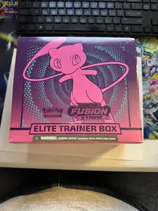 Pokemon Fusion Strike Elite Trainer Box