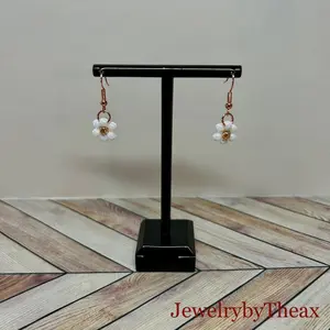 Beaded Daisy Dangle Earrings